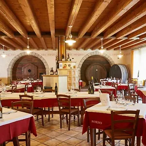 agriturismo-roeno.hotelinveneto.com/