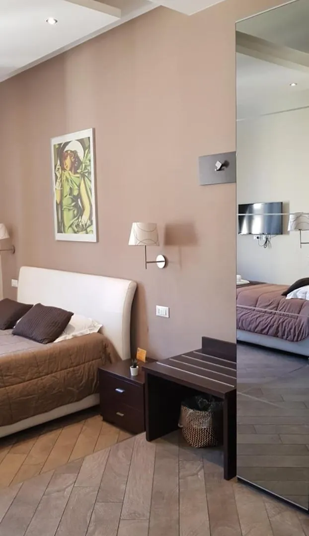 Mia Suites contacts